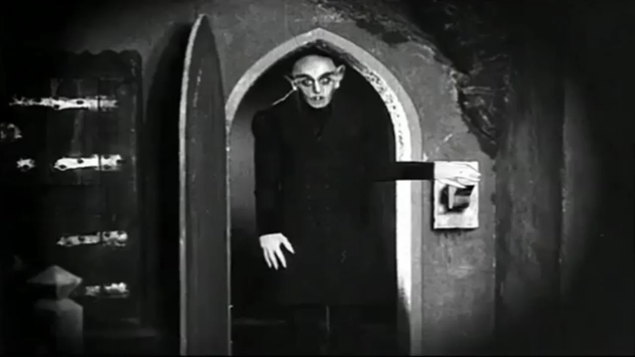 Nosferatu playing with lights.